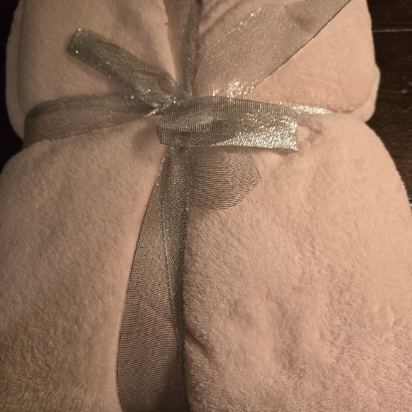 Pink Laundry Ladies Plush PJ Set XL - Picture 2 of 2